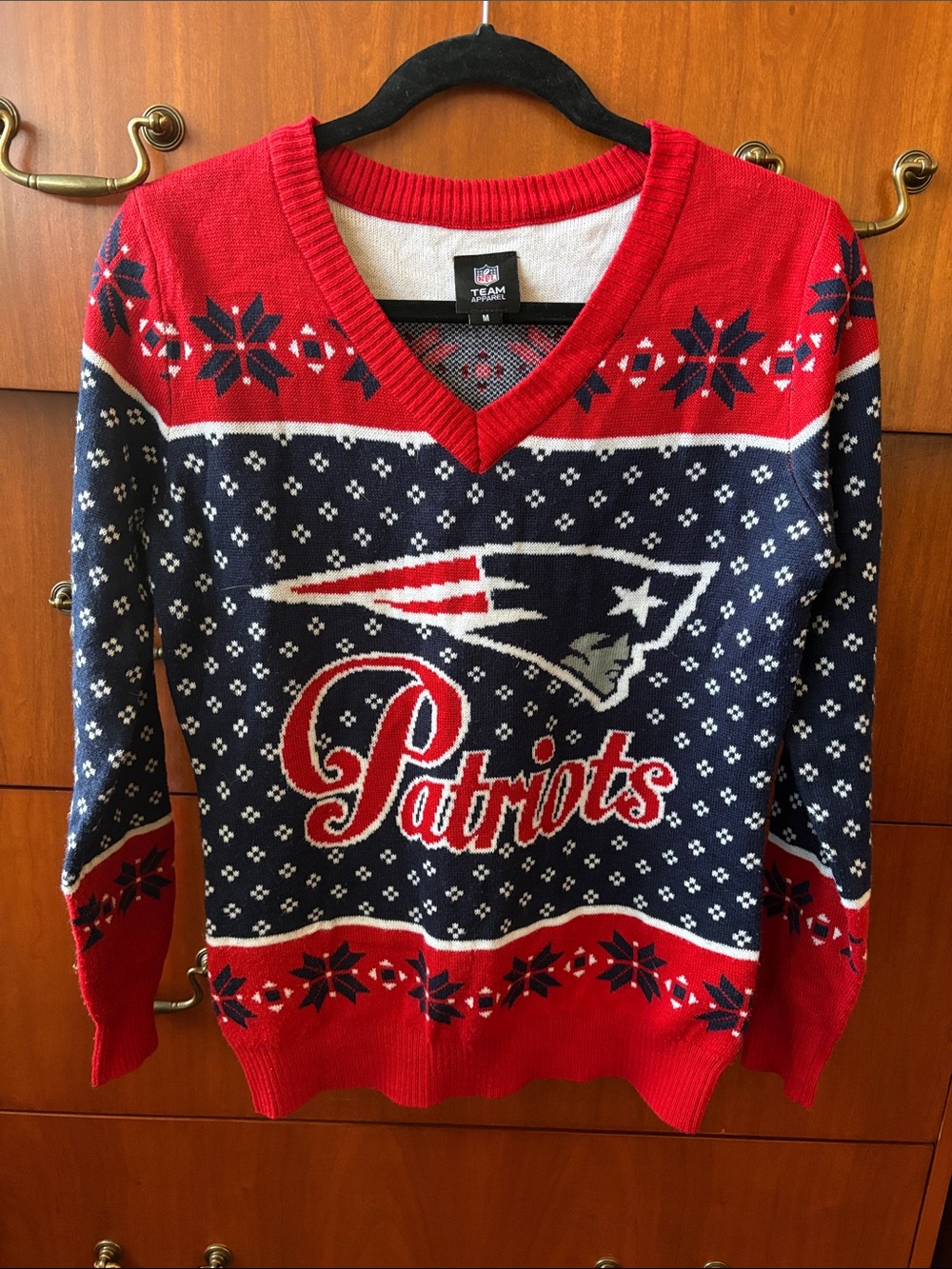 NFL New England Patriots Ugly Christmas Sweater V-Neck Fair Isle Medium